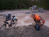 Als we langs een berg fietsen, moet die natuurlijk even beklommen worden